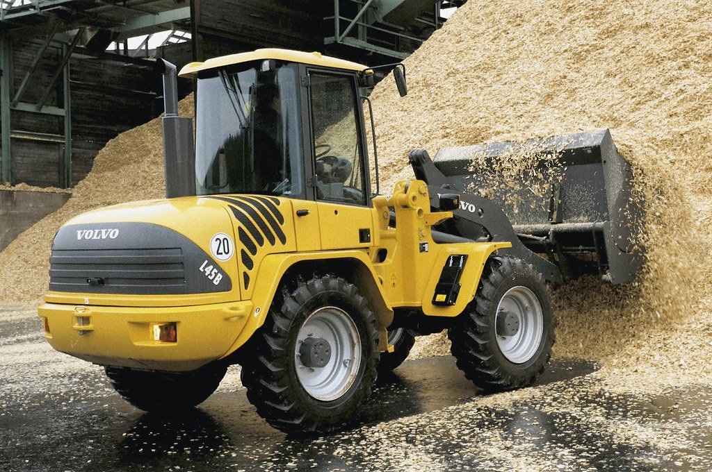 Услуги погрузчика фронтального Volvo L45, с ковшом 2 м³
