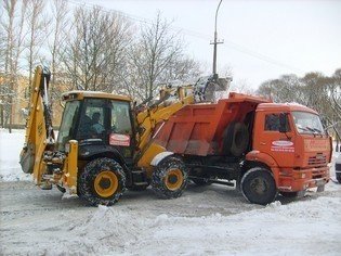 Уборка снега техникой