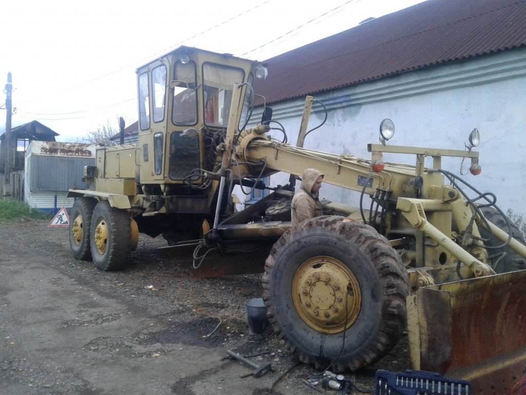 Нанять автогрейдер от собственника