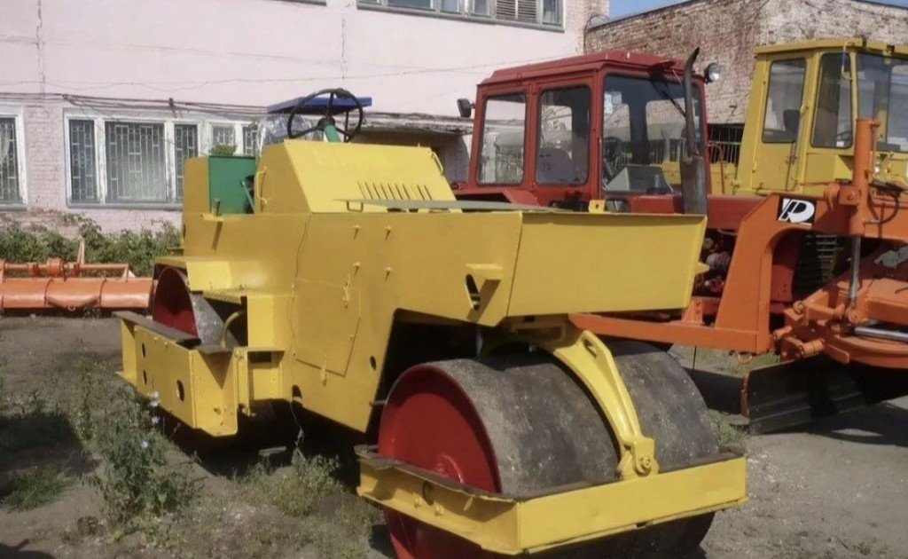 Каток дорожный аренда
