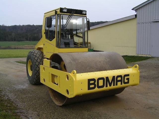 Аренда BOMAG 213