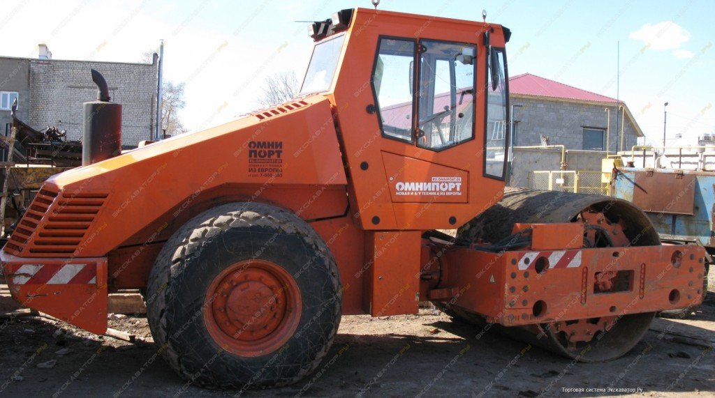 Аренда грунтового катка Bomag BW 216 D-4