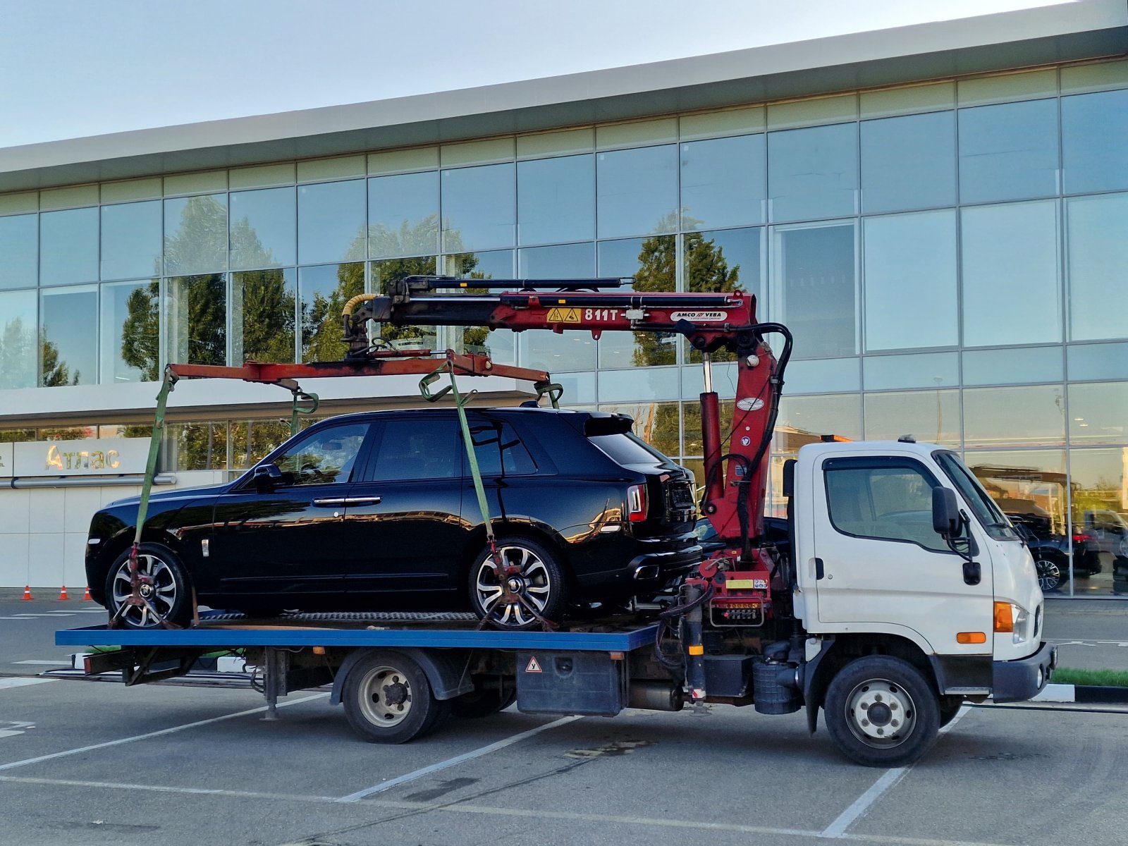 Аренда манипулятора HYUNDAI с траверсой
