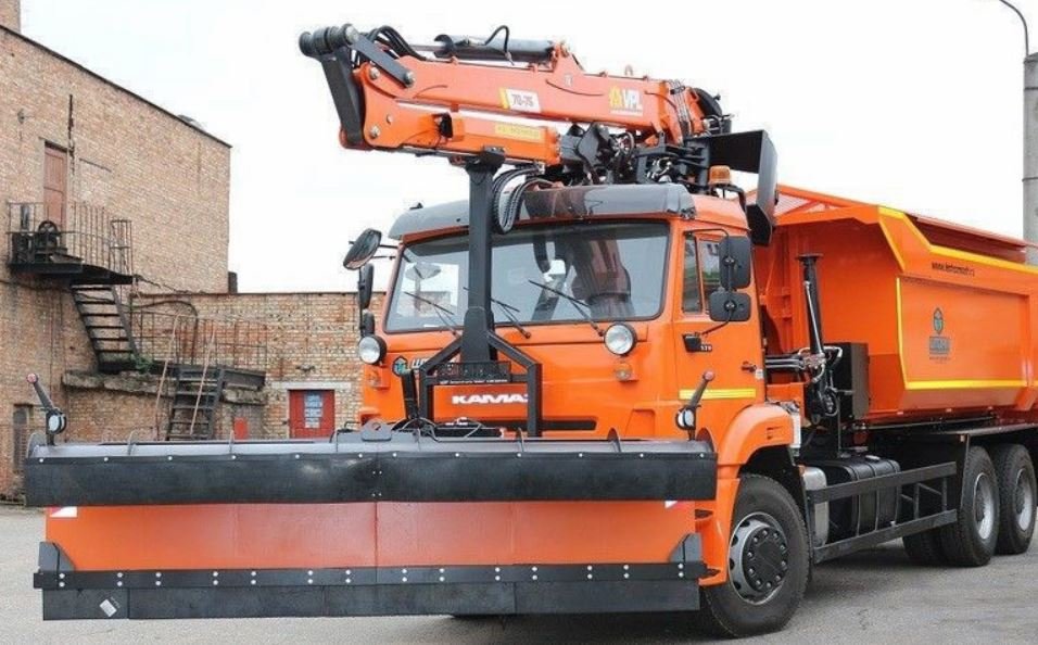 Машина дорожная КДМ-650-07-01 с манипулятором