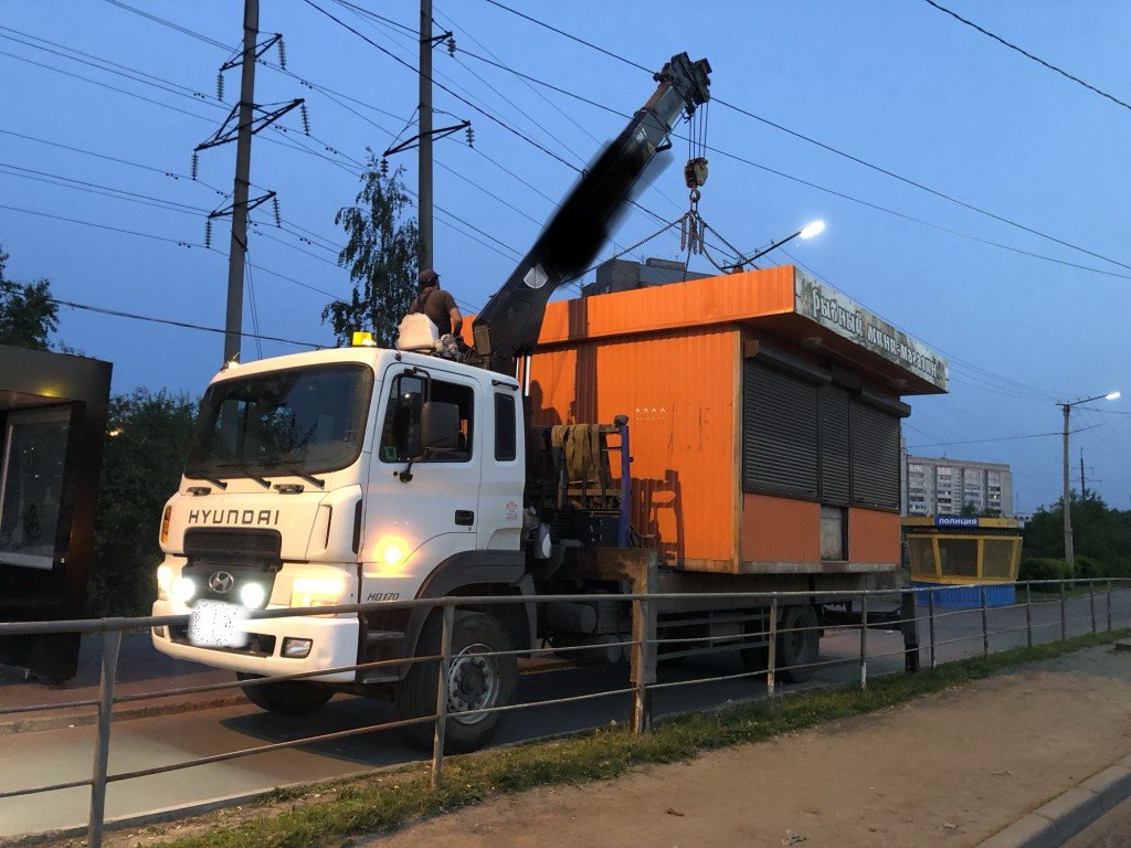 Аренда манипулятора с полноповоротной люлькой