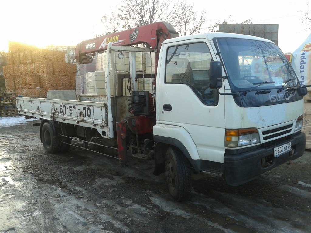 Аренда манипулятора ISUZU. Перевозка, доставка