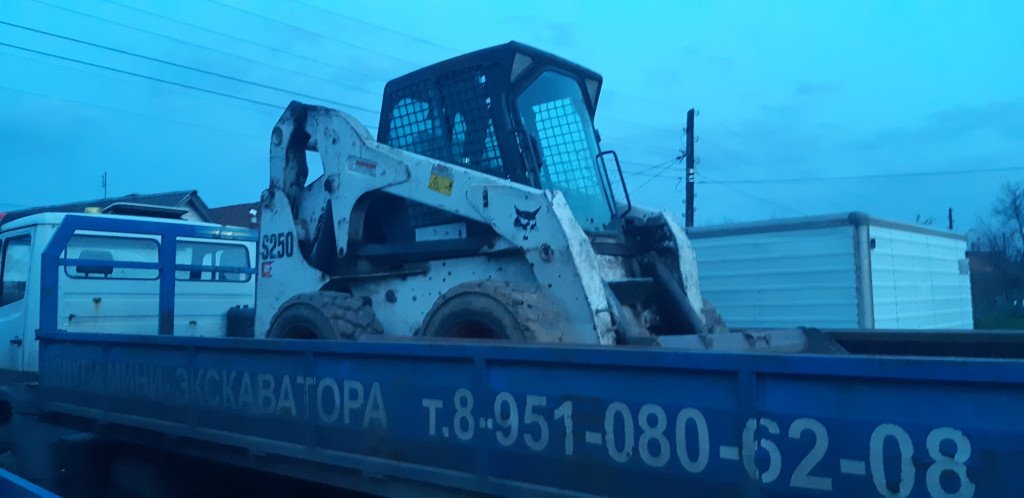Услуги и аренда минипогрузчика Погрузка. Демонтаж