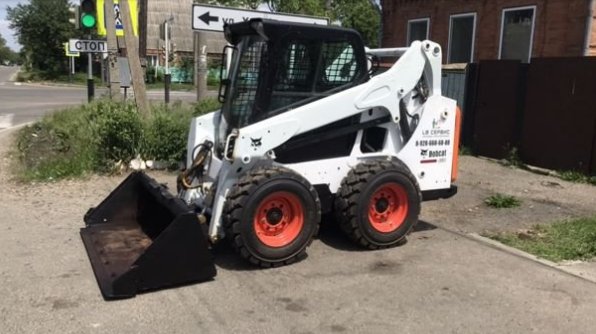 Услуги мини-погрузчика Bobcat по Адыгее и Краснодарскому краю