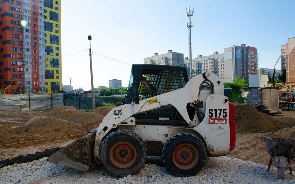 Аренда мини погрузчика BOBcat
