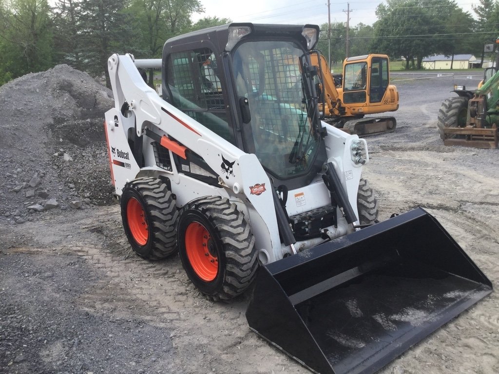 Аренда Bobcat s530. Услуги мини-погрузчик