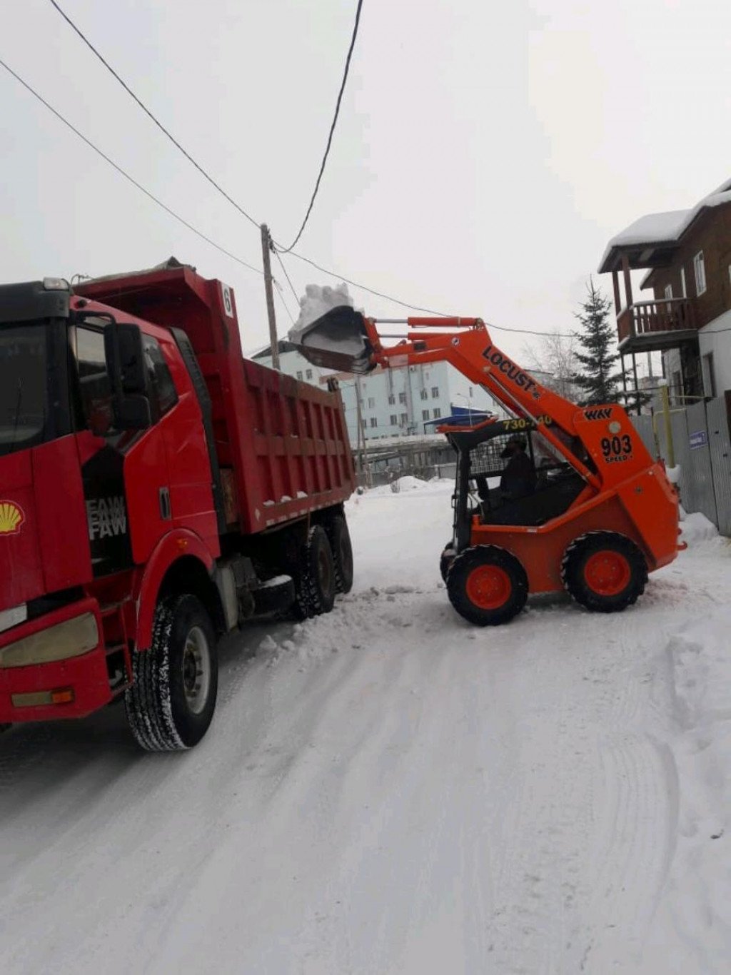 Мини-погрузчик bobcat от собственника лицо
