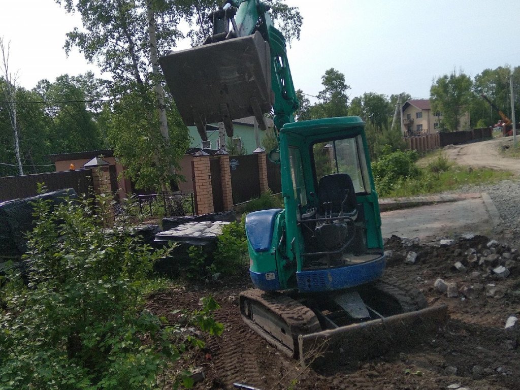 Услуги мини экскаварора, область