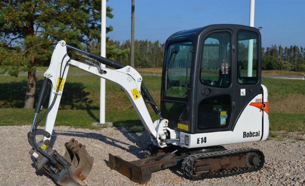 Аренда мини экскаваторов Bobcat e14