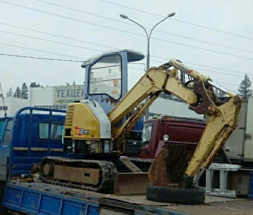 Мини экскаватор Японский