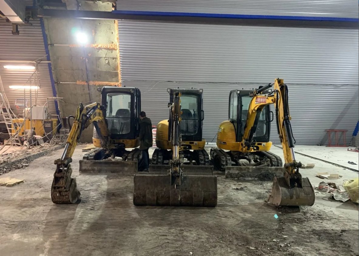 Ямобур Гидромолот Мини экскаватор Jcb