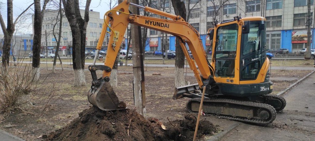 Услуги мини-экскаватора, ямобур услуги