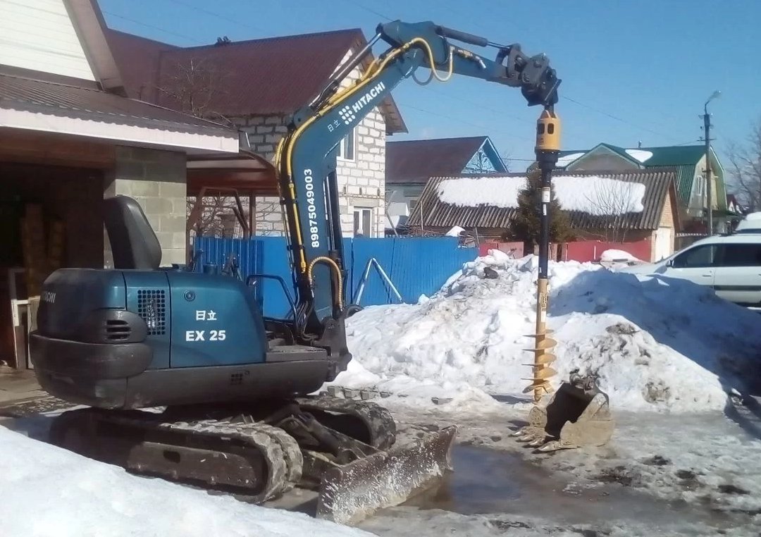 Ямобур на базе мини экскаватора