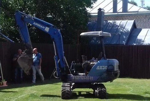 Аренда экскаватора JCB, демонтаж зданий, траншеи и септики