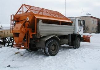 Аренда пескоразбрасыватель МАЗ-5550В3