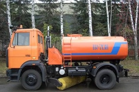 Дорожно-комбинированная машина Коммаш