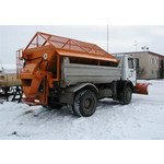 Аренда пескоразбрасыватель МАЗ-5550В3