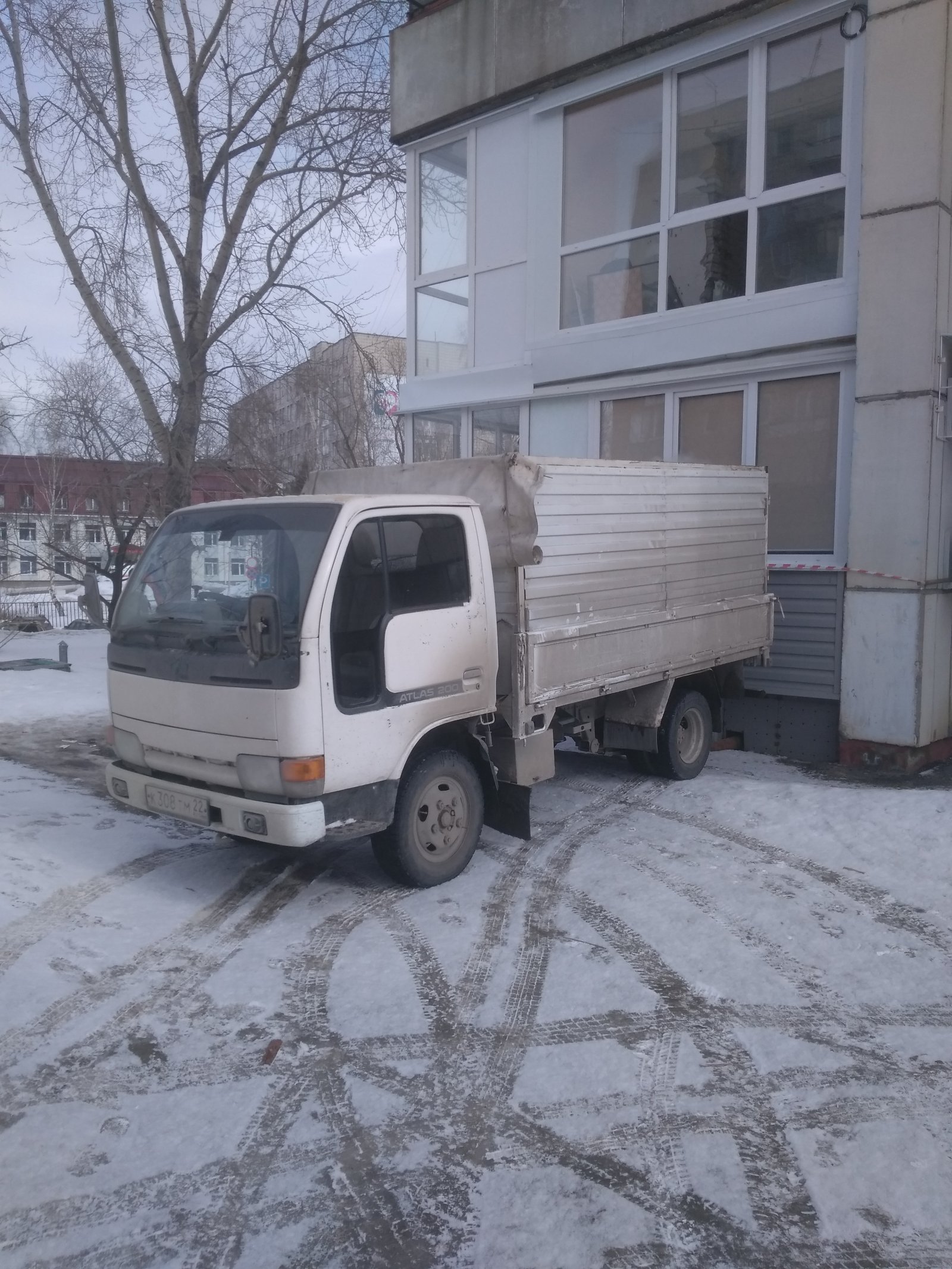 Малогабаритный самосвал перевозка грузов