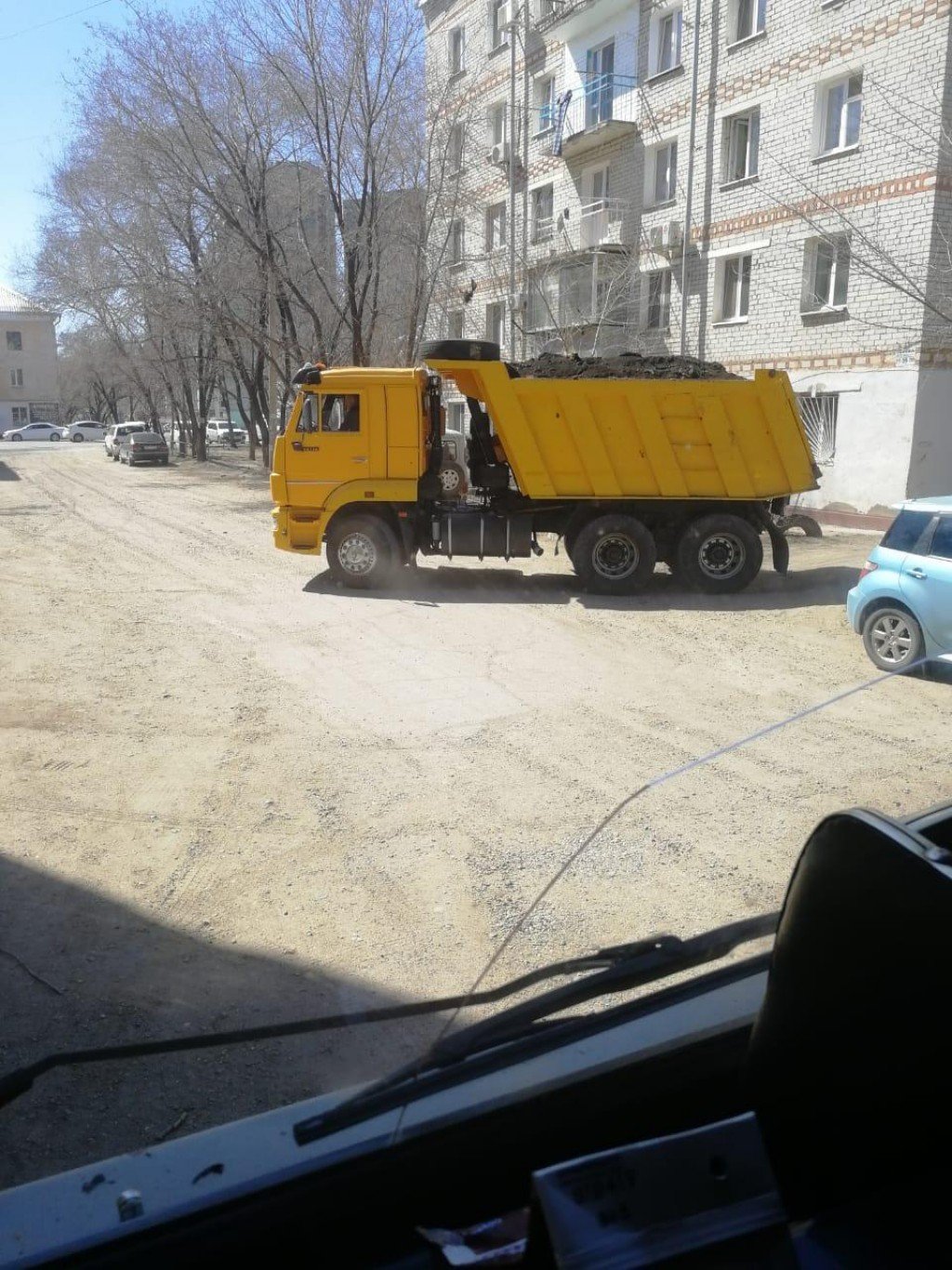 Услуги самосвала. Песок, щебень, грунт
