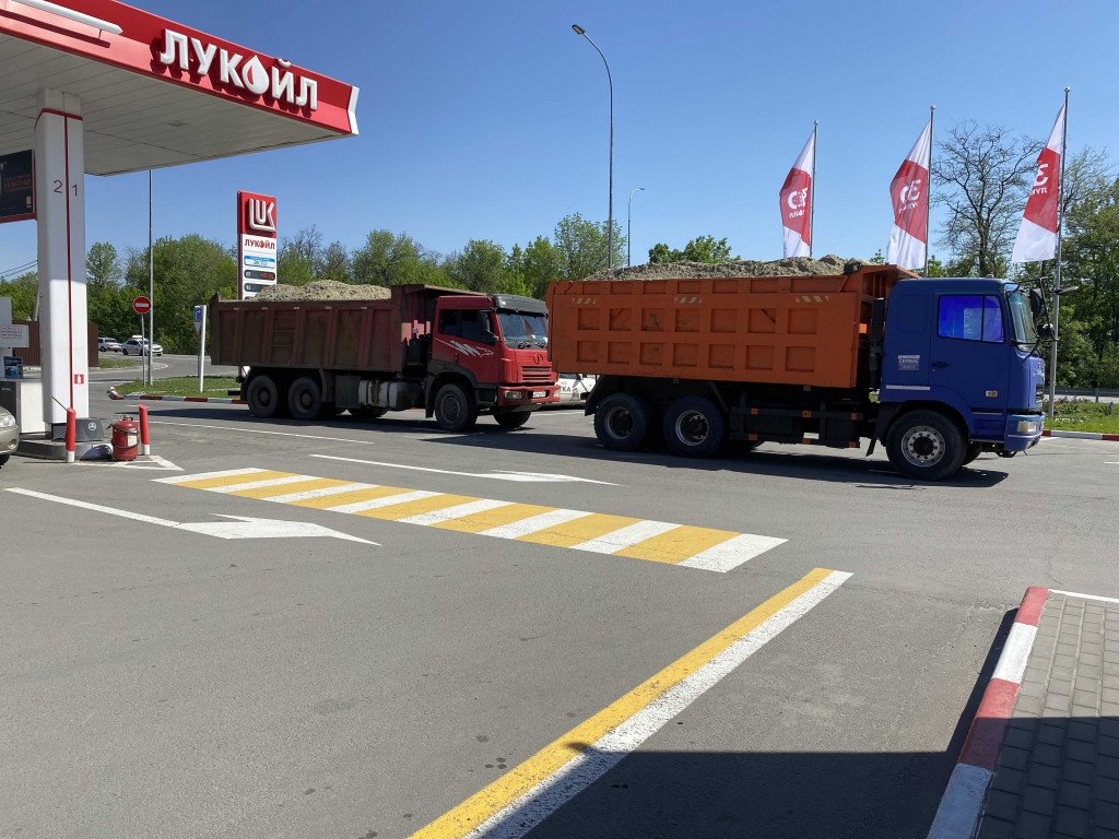 Перевозки сыпучих материалов песка щебня