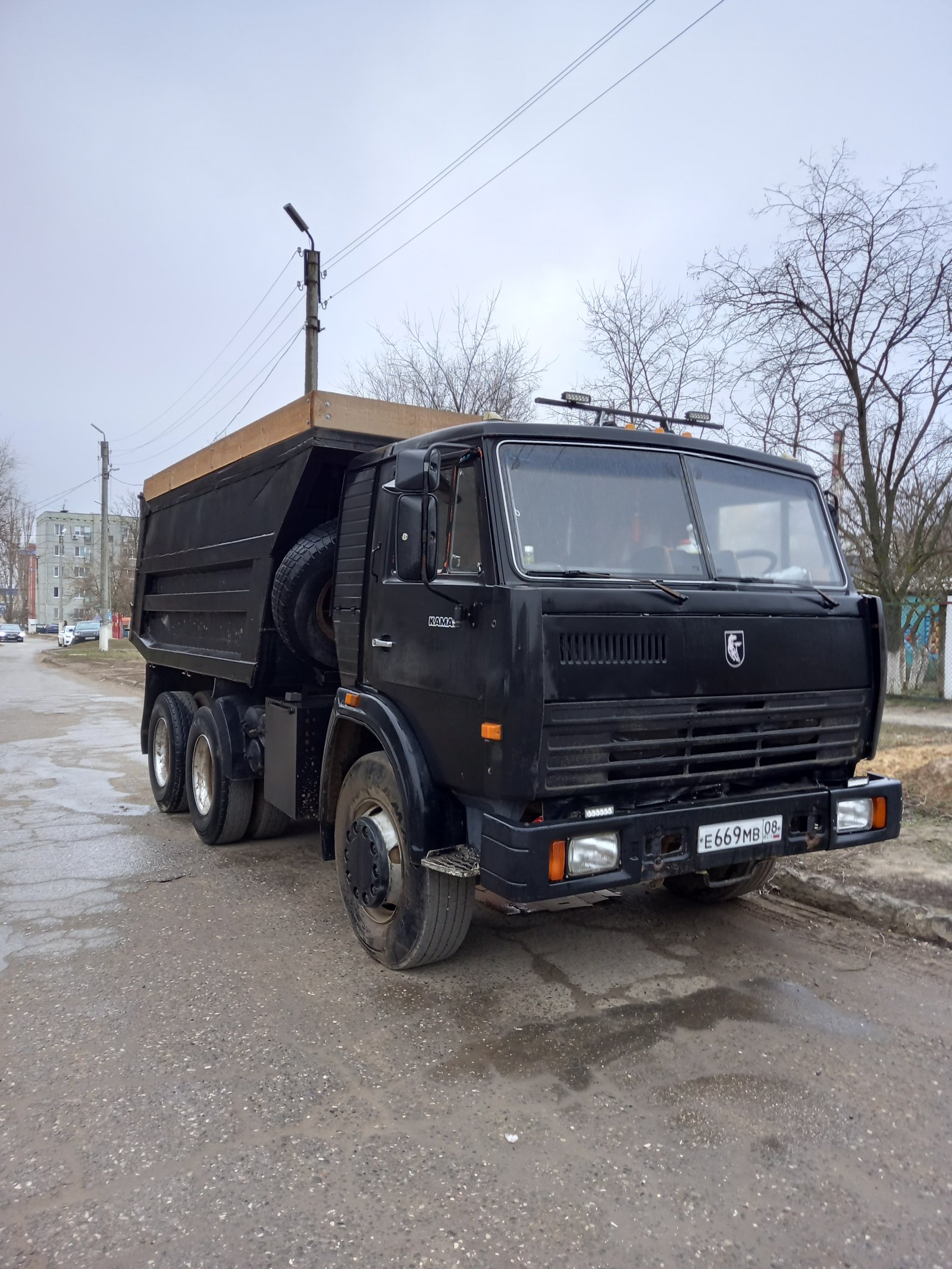 Песок, щебень, бут, мусор, чернозем, грунт, перегной, бук