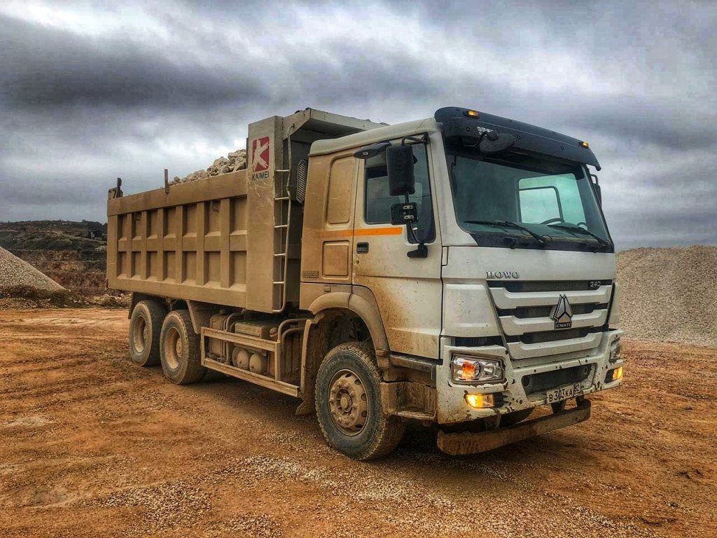 Самосвал любой аренда. Спецтехника услуги