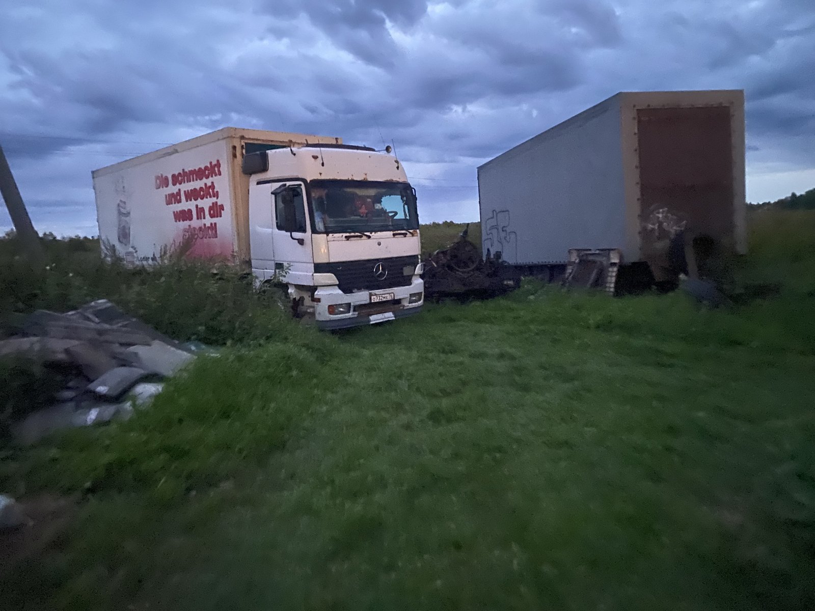 Перевозчик на своей машине Mercedes Actron 18 паллет, 45 куб