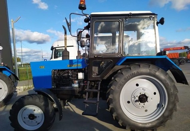 Трактор в аренду "Беларус-82. 1"