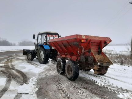 Посылка дорог, услуги пескоразбрасывателя