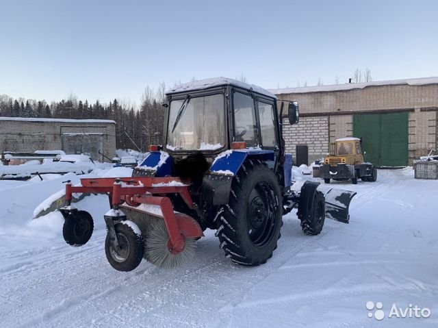 Услуги трактора, Уборка снега, Подметание