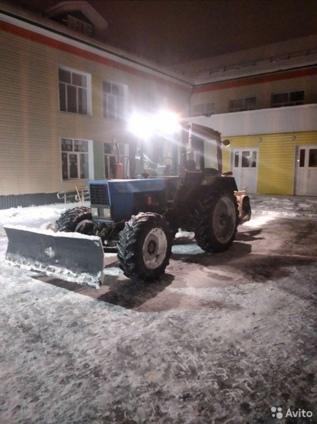 Услуги коммунального трактора
