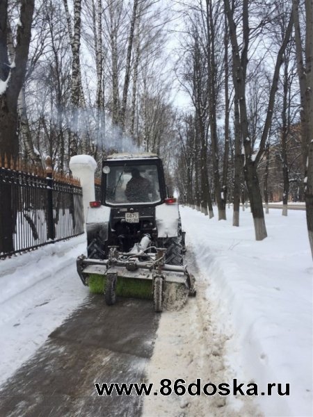 Чистка снега, услуги снегоуборочного трактора