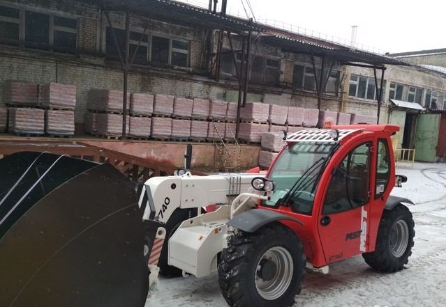 Телескопический погрузчик в аренду