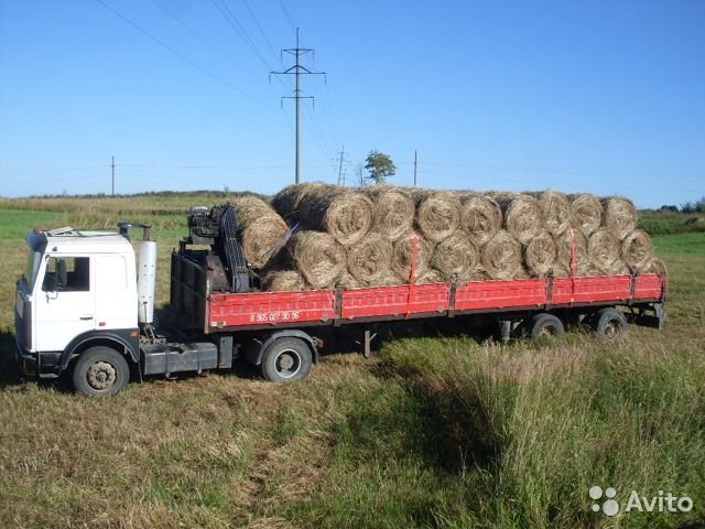 Перевозим рулонный газон, сено, деревья