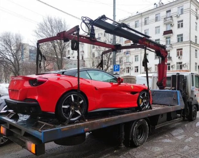Срочная эвакуация авто и спецтехники 24 / 7