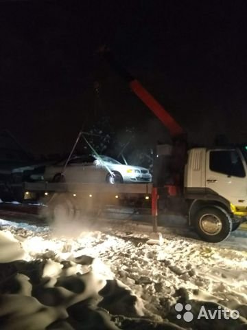 Автоэвакуатор Nissan до 4 тонн, оплата картой