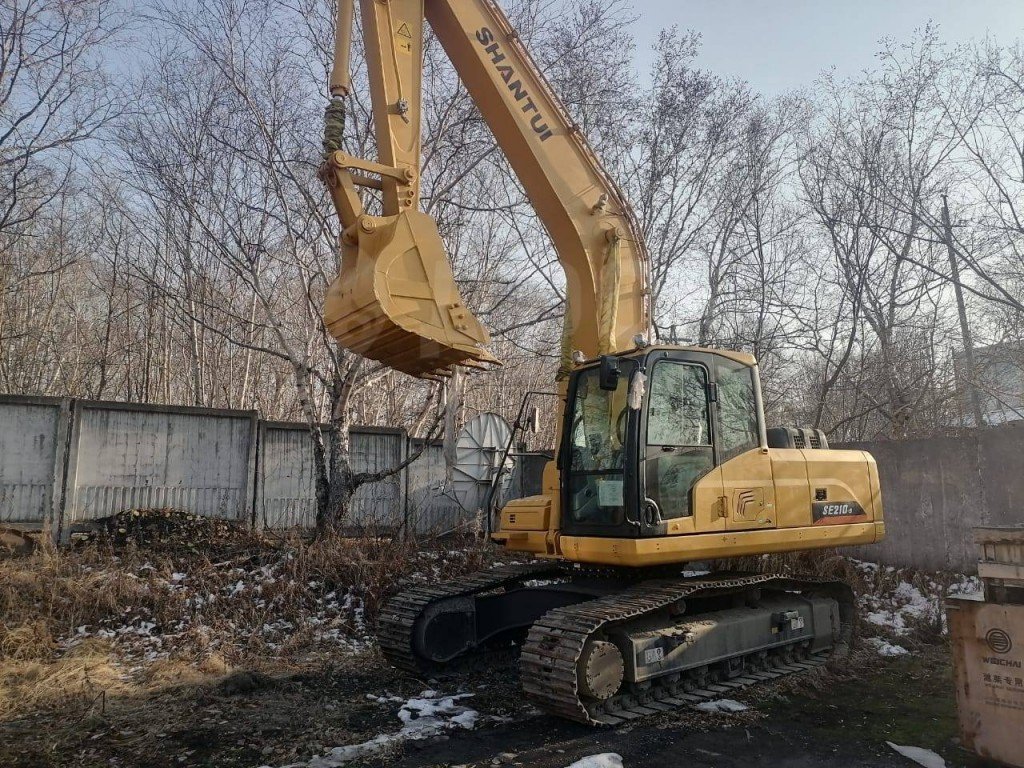 Услуги экскаваторов гусеничные колесные