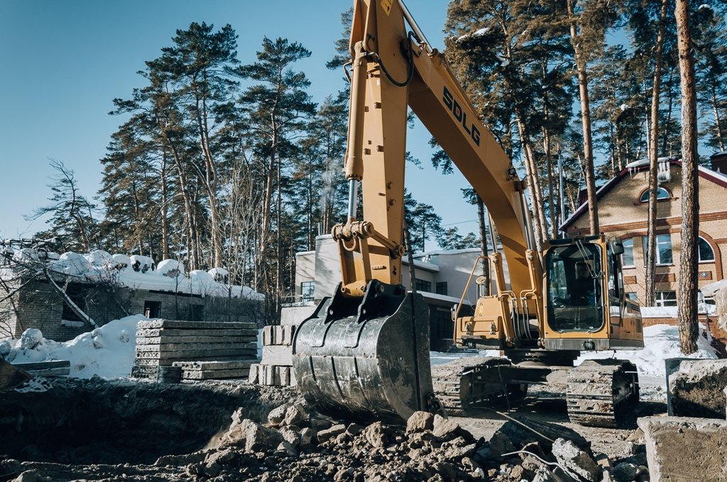 Услуги гусеничного экскаватора
