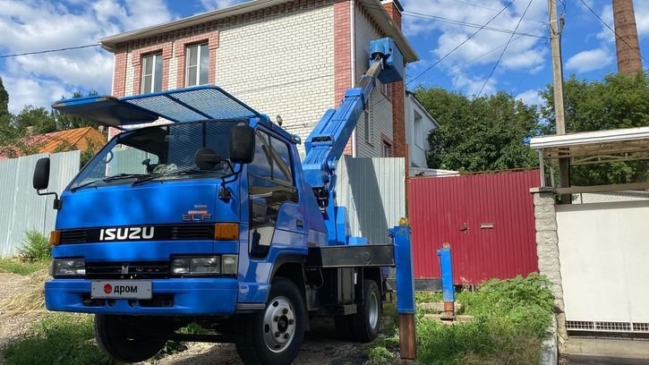 Аренда автовышки с диэлектрической корзиной