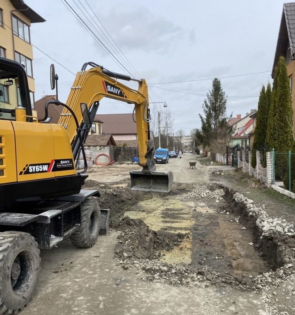 Услуги колёсного экскаватора 6. 5т