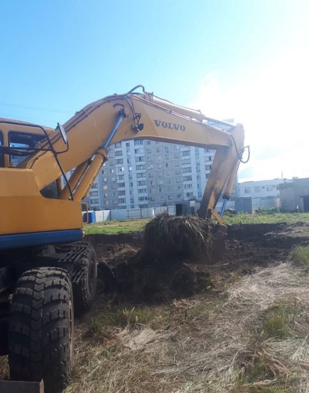 Экскаватор-кубовик, планировщик ковш 1, 25 куб. м ги