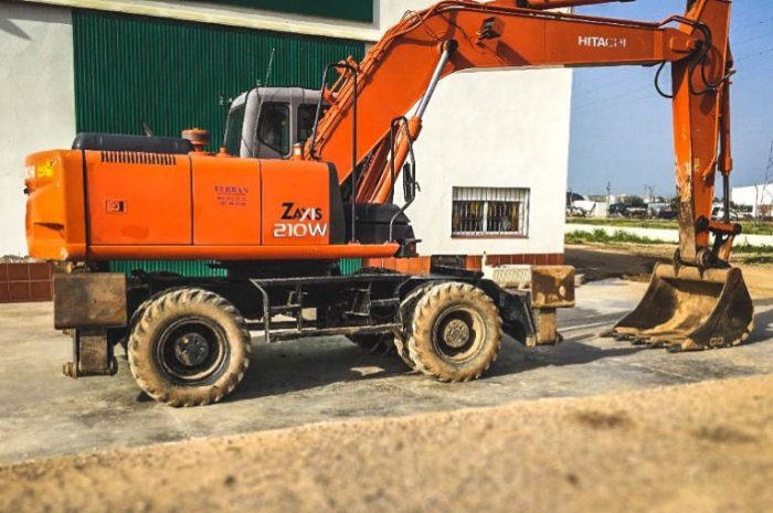 Услуги экскаватора Hitachi, область