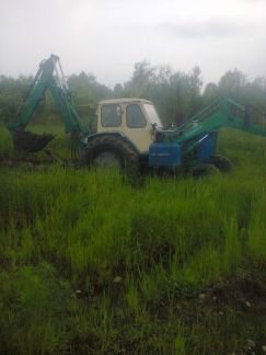Экскаватор-погрузчик юмз от собственника