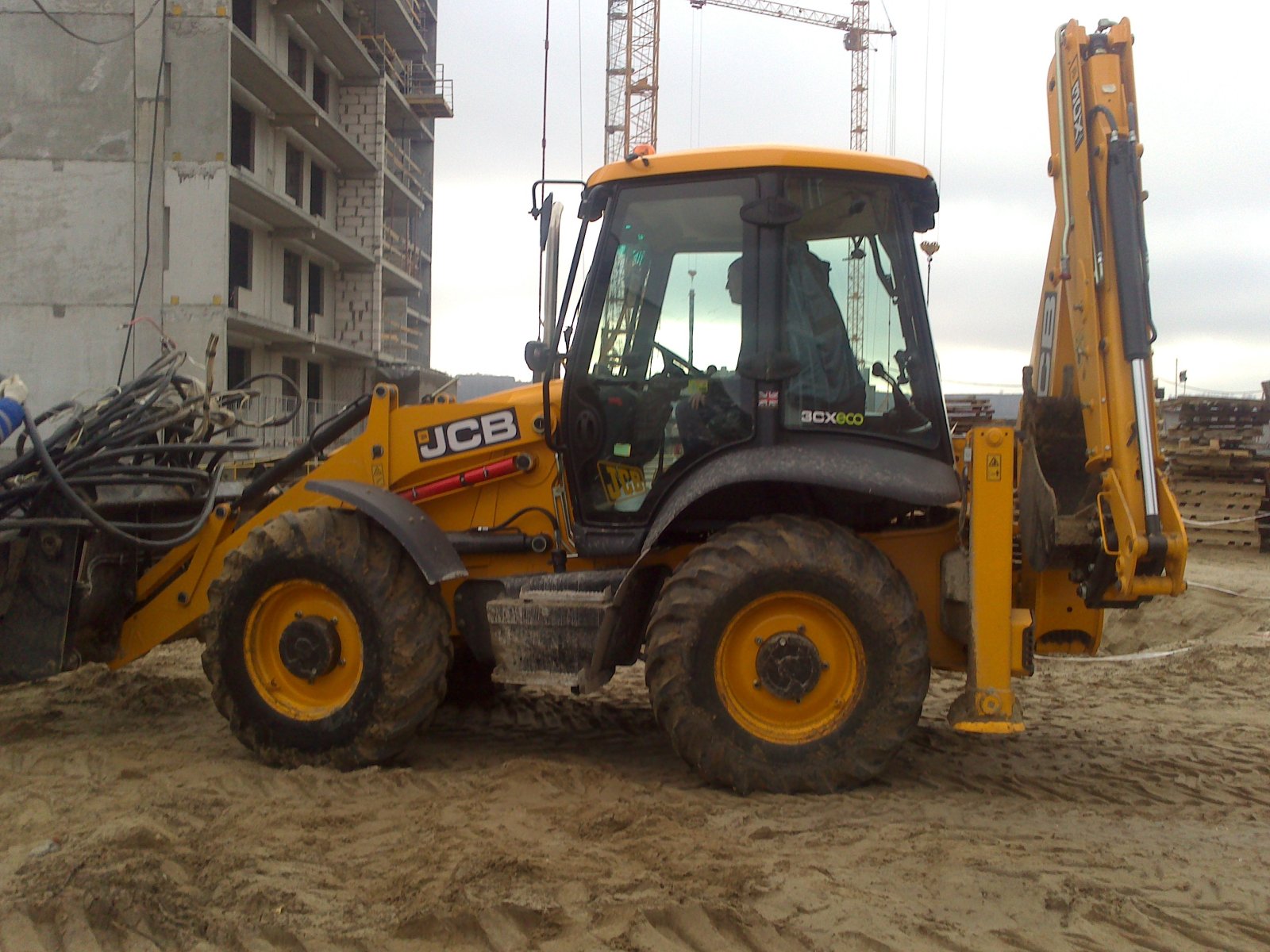 Аренда экскаватора погрузчика JCB 3CX