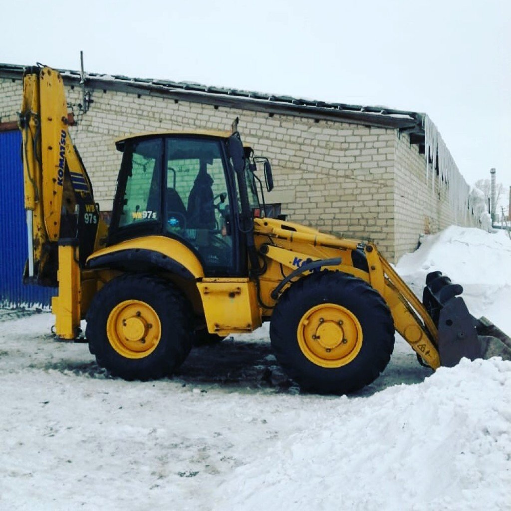 Экскаватор-погрузчик аренда. Копка. Планировка