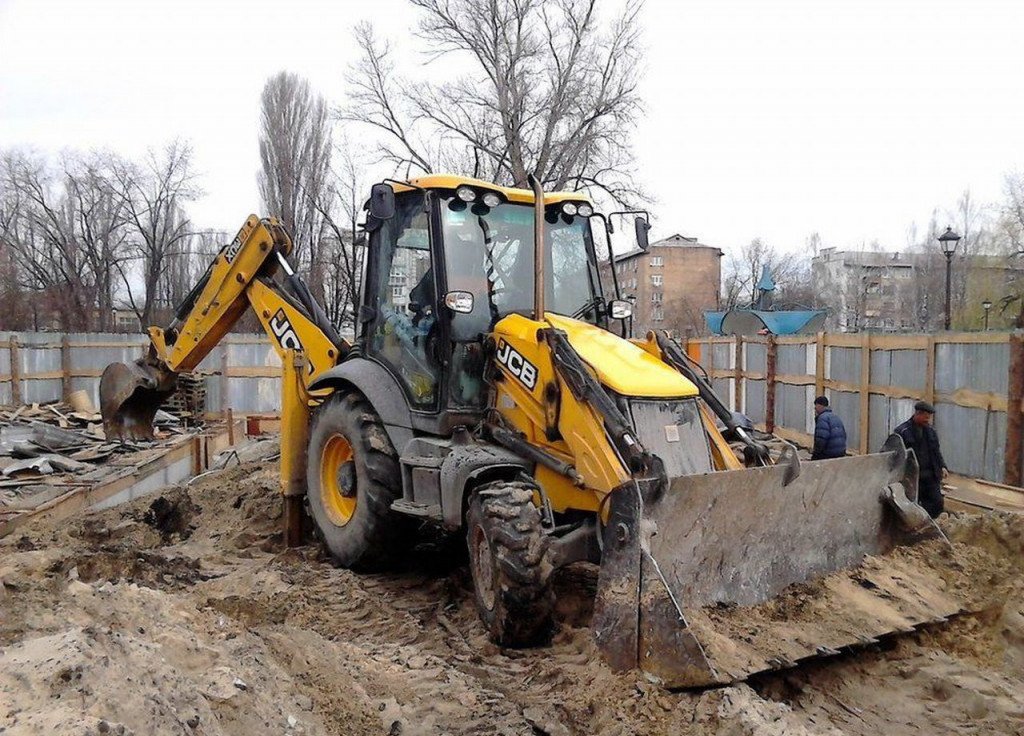 Аренда экскаватора погрузчика JCB